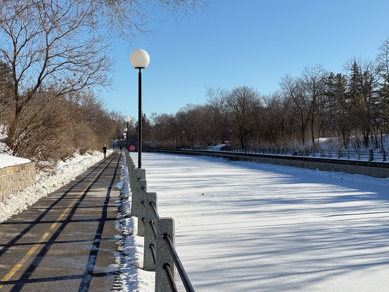 Rideau Canal, along Queen Elizabeth Drive